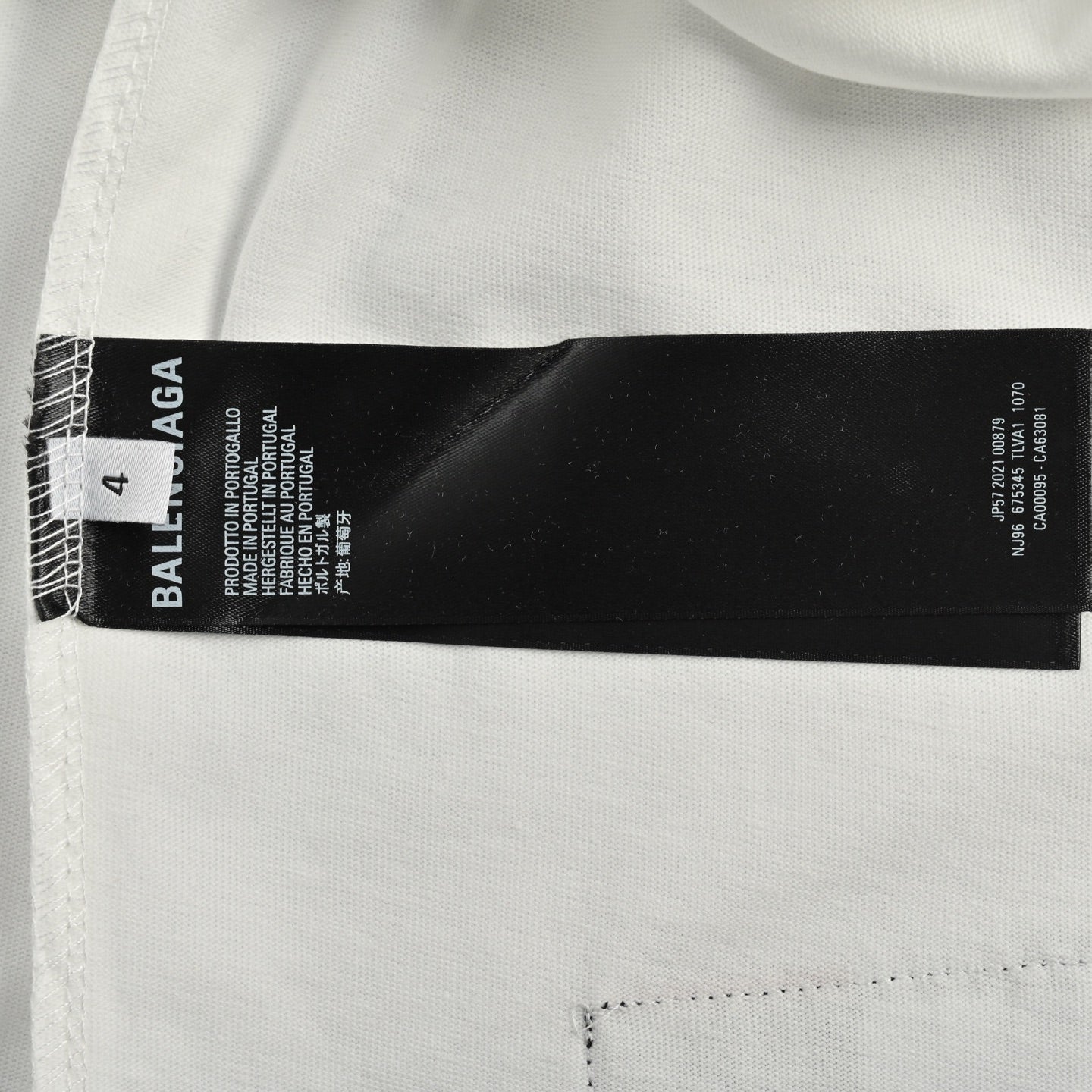 T-shirt de basket-ball à manches courtes Balenciaga !