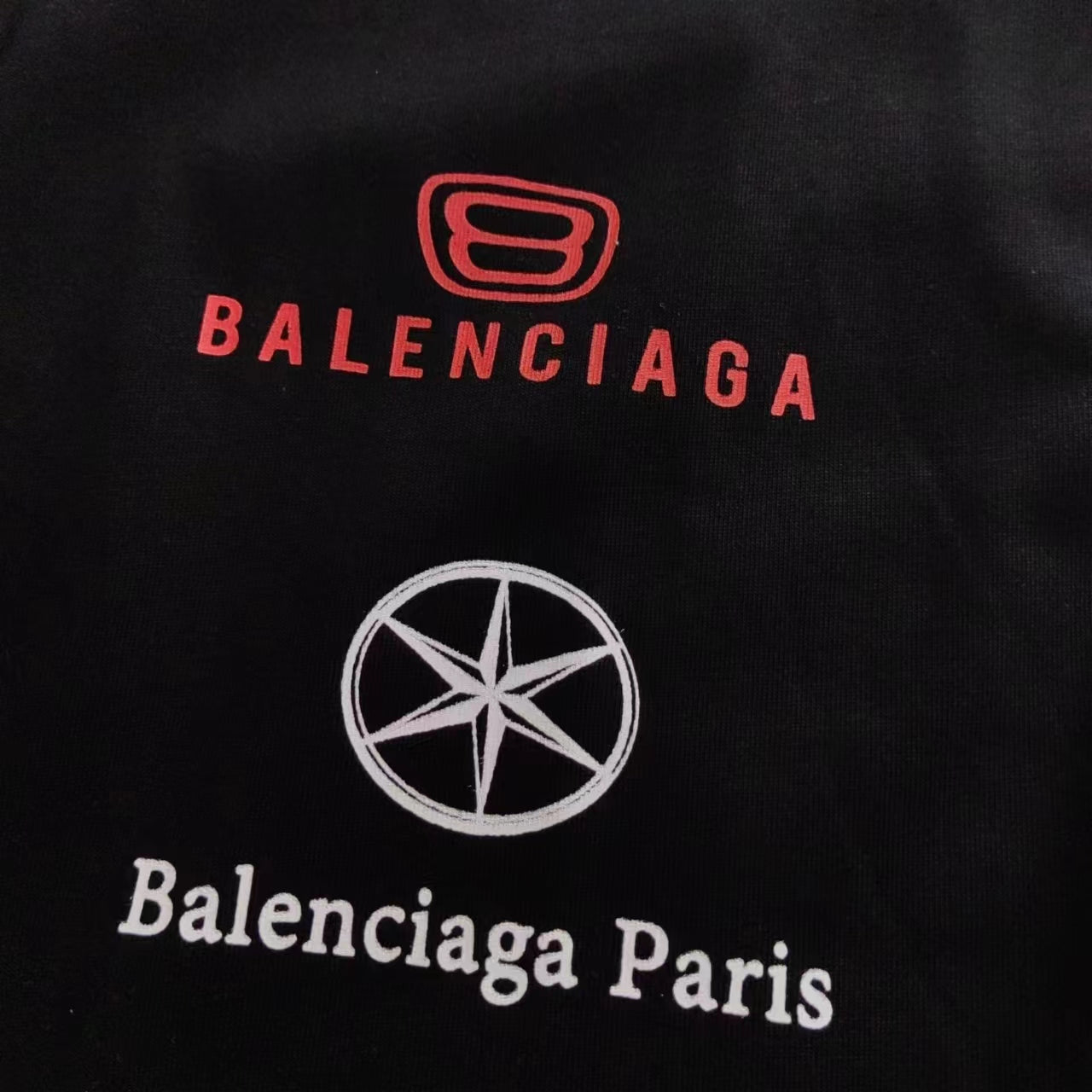 T-shirt de course à manches courtes Balenciaga!