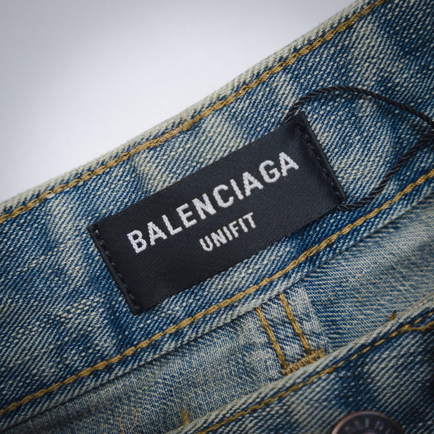 Balenciag! Pull-Down Jeans