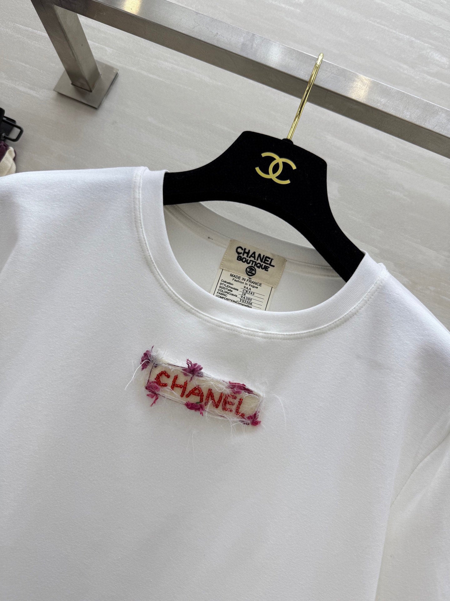 CHNE! vintage series hand-embroidered T-shirt
