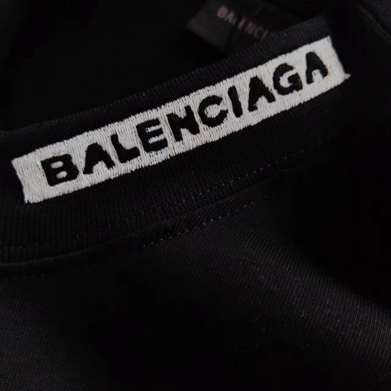 T-shirt de course à manches courtes Balenciaga!