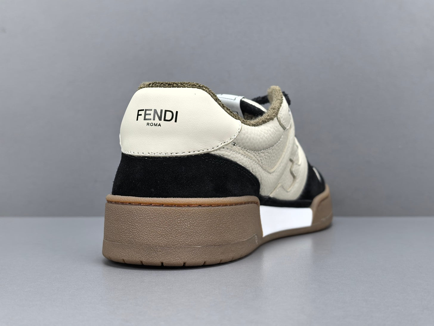 Fend! Match Low tops in black suede