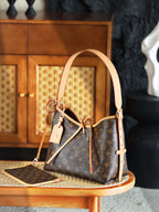 حقائب يد من  LV x TM CarryAll PM Other Monogram 