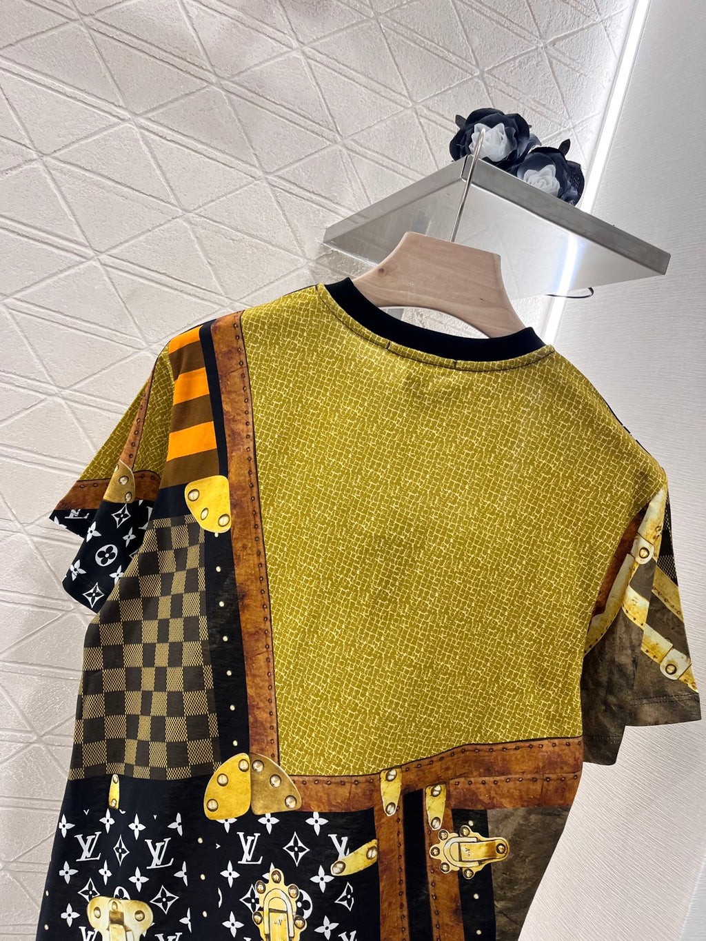 LV Logo short-sleeved crew-neck T-shirt