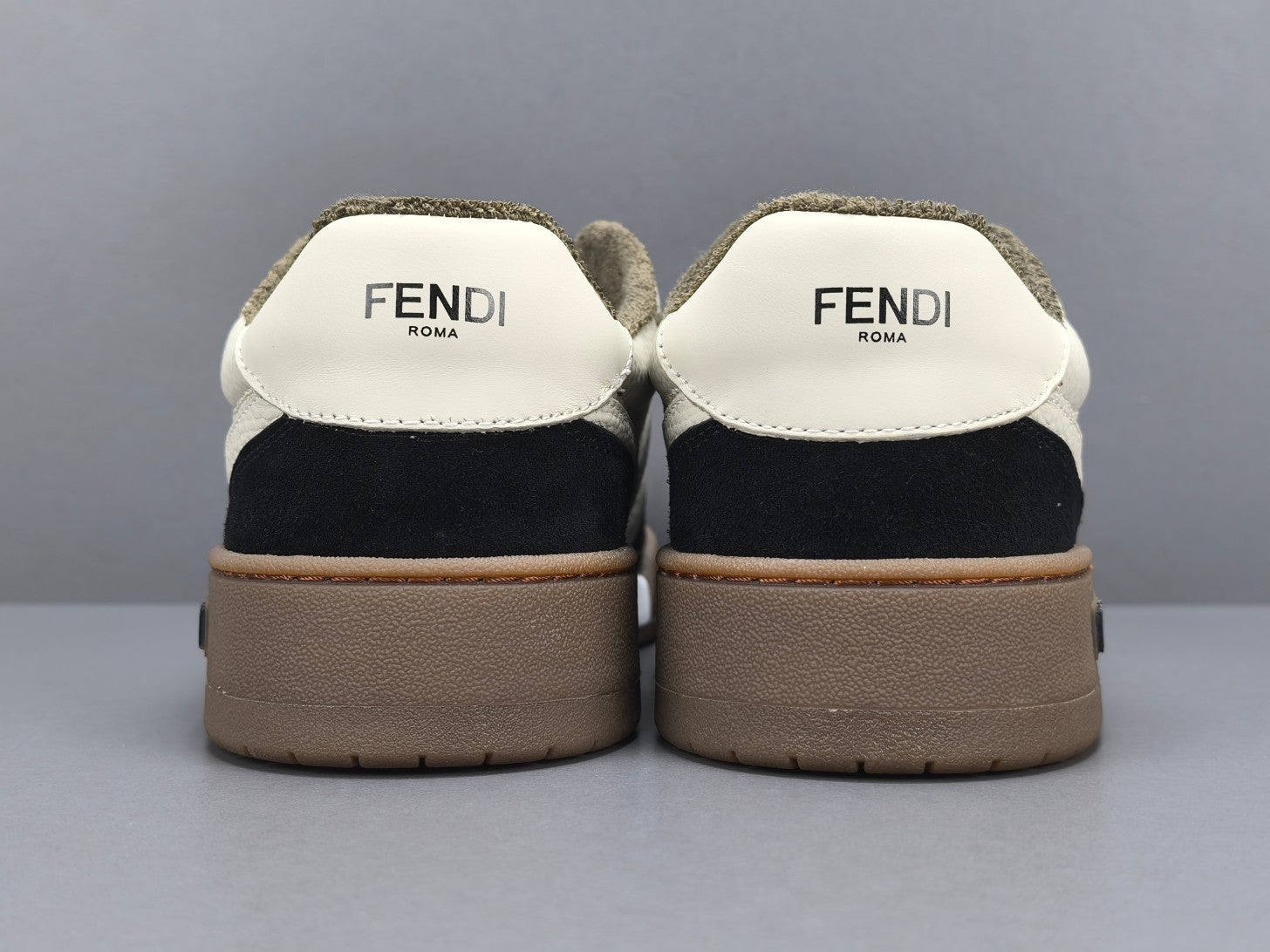 Fend! Match Low tops in black suede