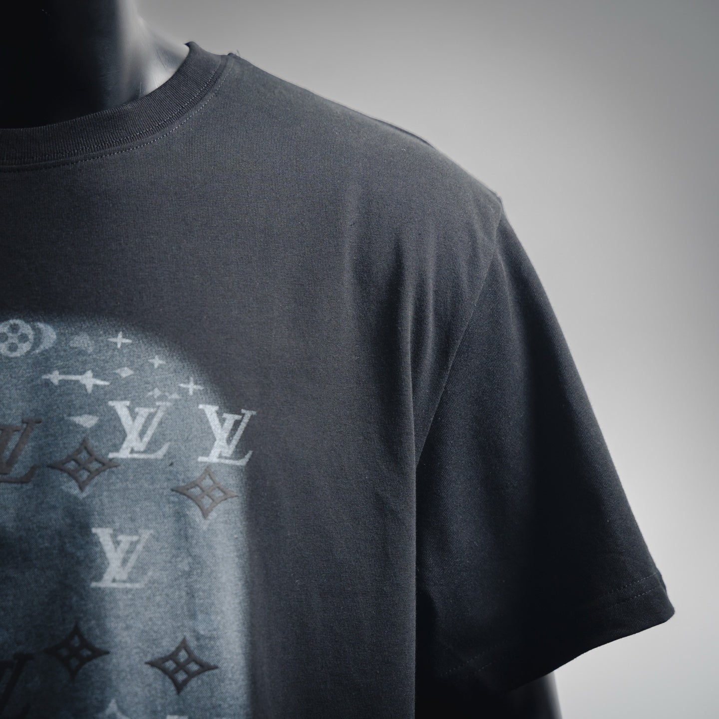 LV T-shirt