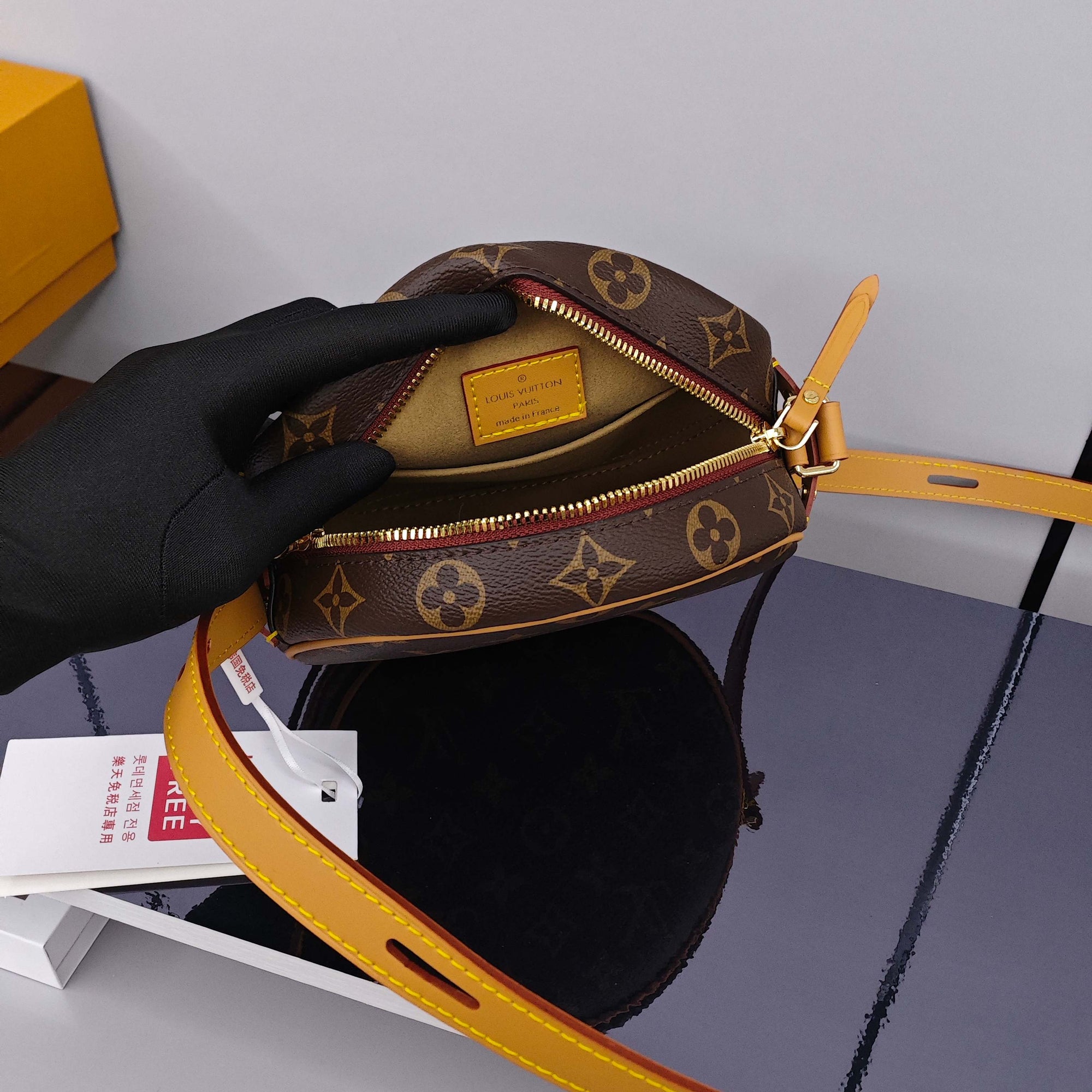 LV Boite Chapeau Souple